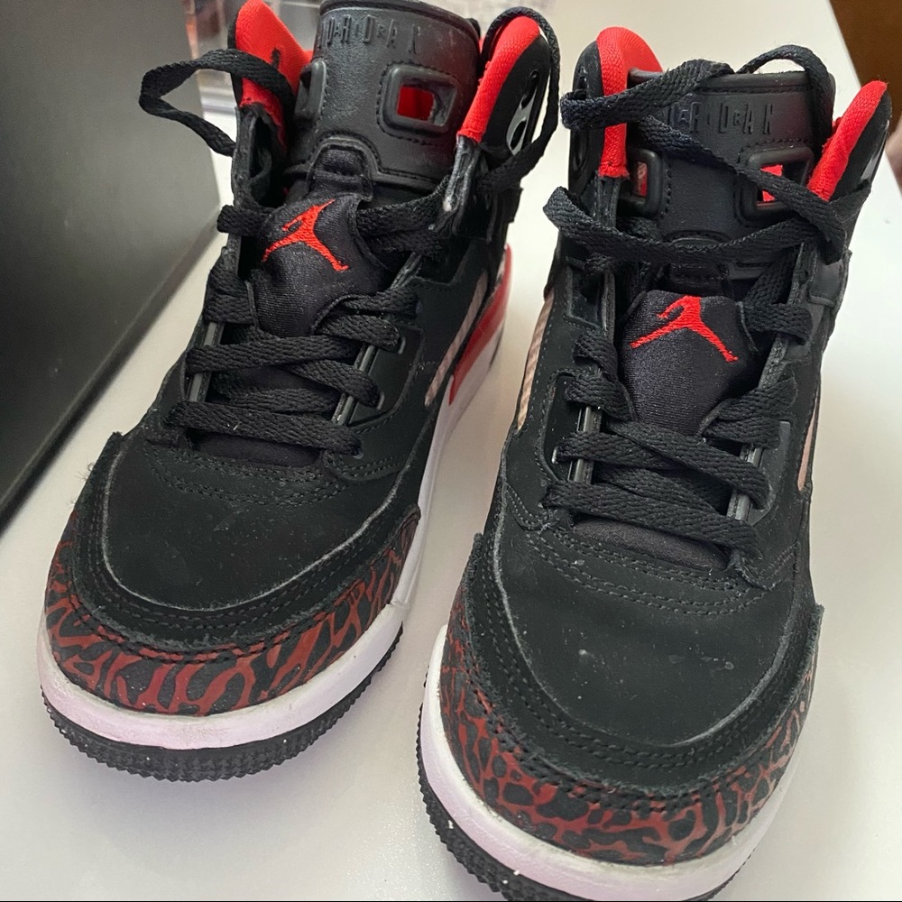 JORDAN SPIKES